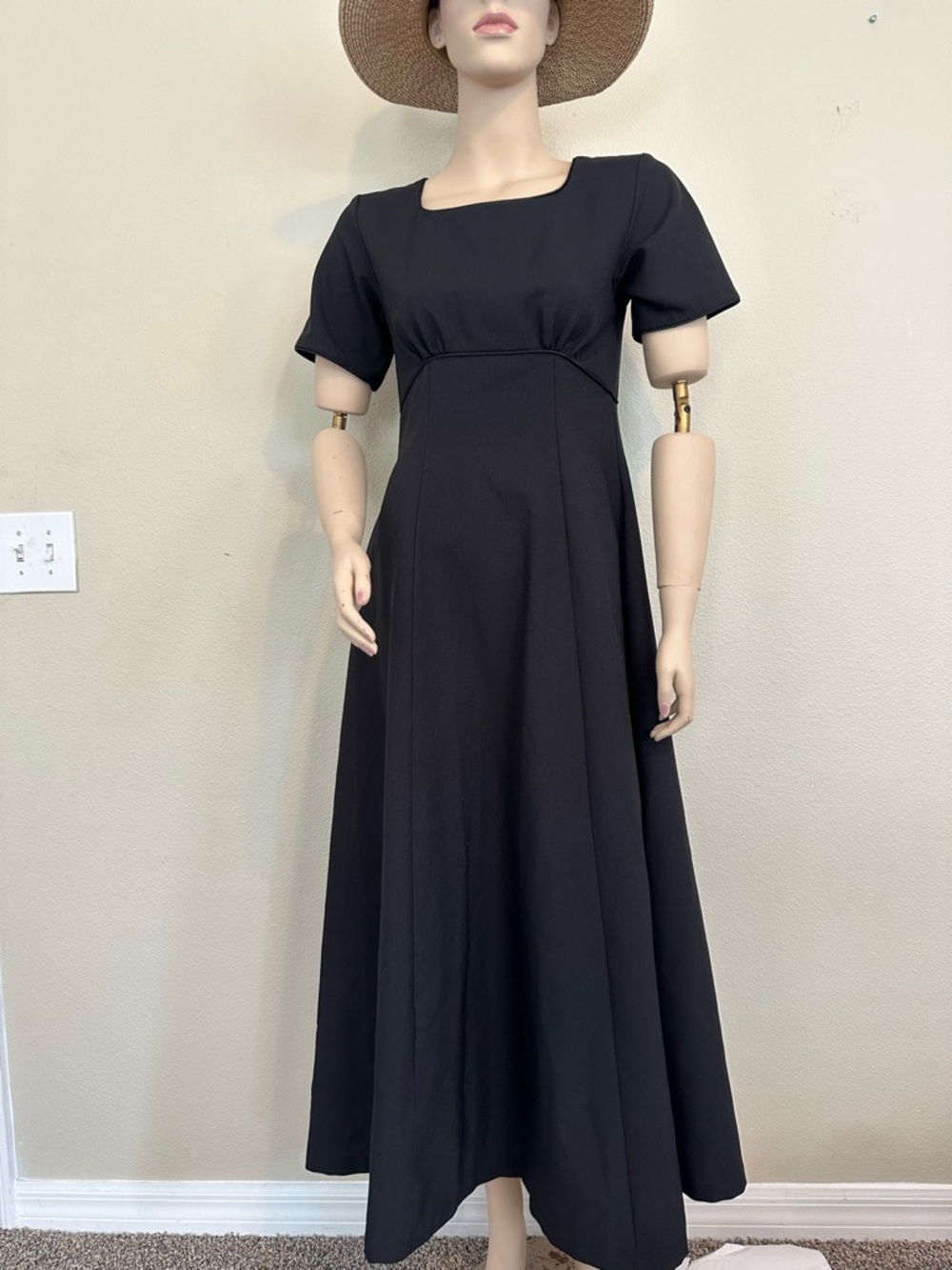 SIMCO Formalwear Black Concert Dress Size 4 Elegant Long Sleeve Performance